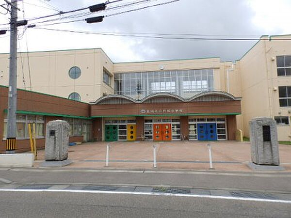 日越小学校