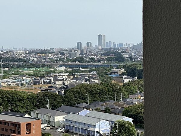 南東側（※東葉高速鉄道の新駅（海老川新駅（仮称）の建設風景）