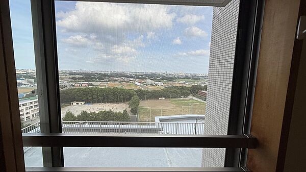 東側（夏見台小学校側）
