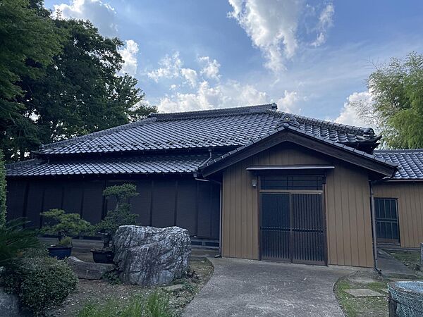 detached 茨城県常総市中妻町
地図を見る