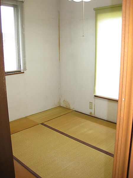 2面採光の書斎