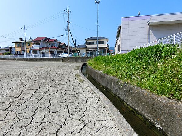 ●東側水路♪