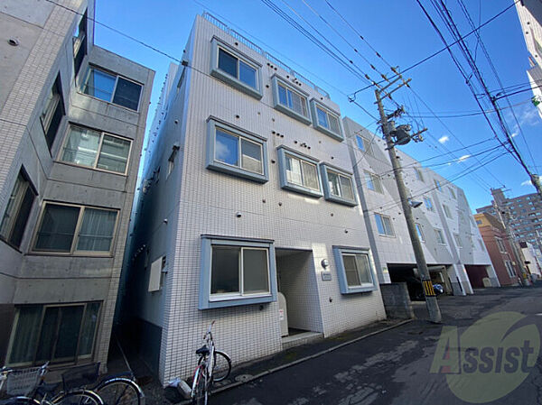 北海道札幌市中央区南八条西13丁目(賃貸マンション1K・3階・28.50㎡)の写真 その1
