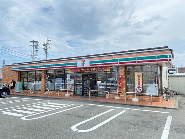 画像24:【コンビニエンスストア】セブンイレブン 津市上浜町3丁目店まで219ｍ