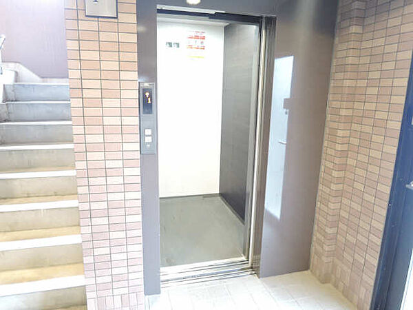画像29:エレベーター