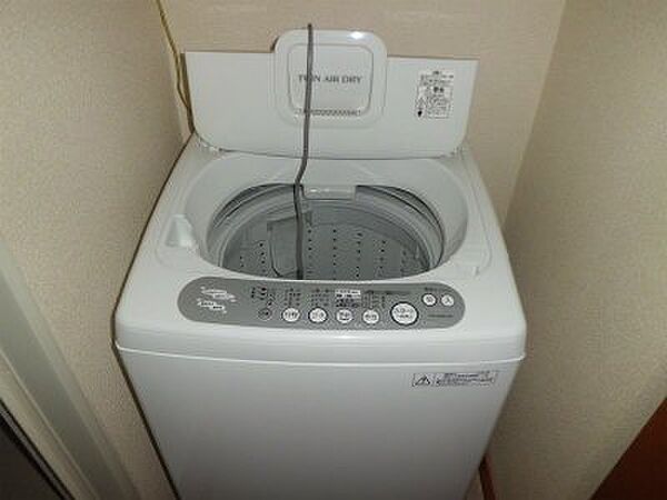 画像14:洗濯機。