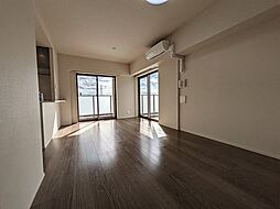 パレステージ江北III　東館 4階2SLDKのリビング/ダイニング