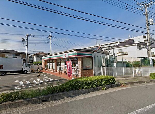 24時間営業、ATM対応の便利な地域コンビニ