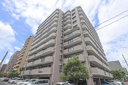 岡山市北区厚生町に佇む利便性に優れた分譲マンションです!