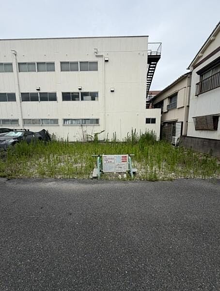 建築条件なし。お好きな時期にお好きな会社で建築できます。