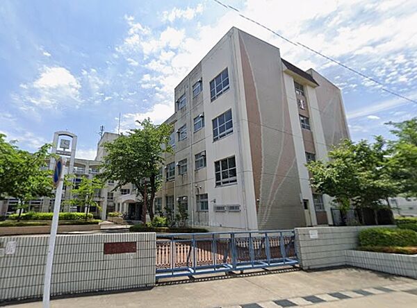徒歩約2分