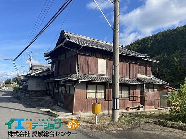 南西からのアングルです