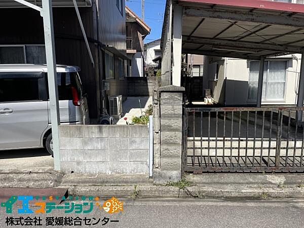 隣地との境界です。