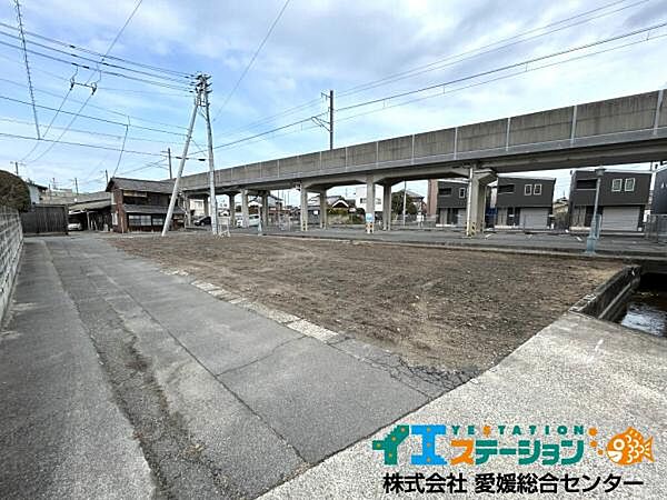 南側からの外観です。