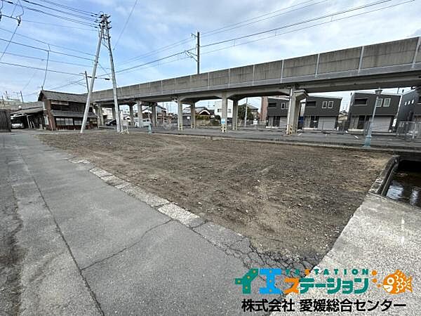 南からの外観です。