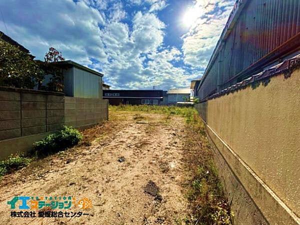 北側の敷地、凸部分2
