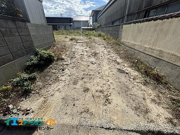 北側の敷地、凸部分3
