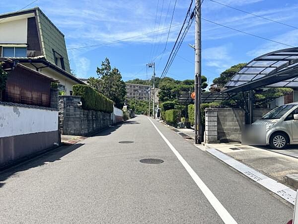 前面道路東側から