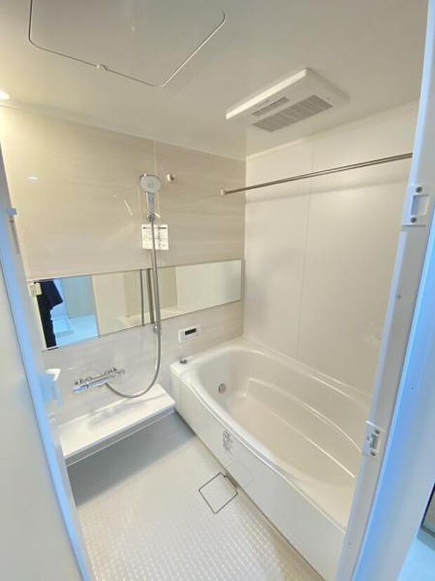 ＜2024年4月撮影＞◎広々としたバスルームは浴室乾燥機付きです◎