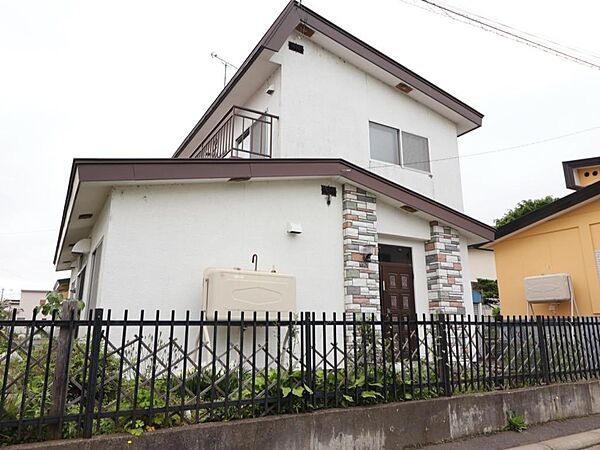 detached 北海道北見市田端町9-15
地図を見る