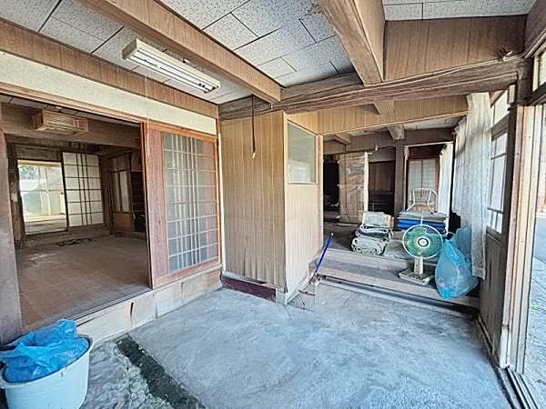 玄関
