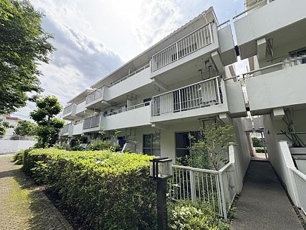 外観　南向きのため陽当たり良好