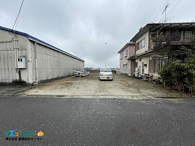 外観:全景(正面) 外観:全景(正面)