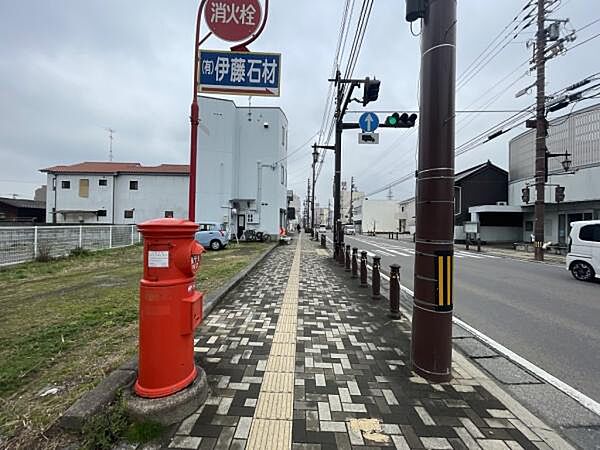 西から東