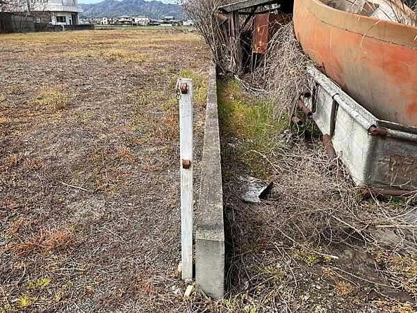 東側 隣地境界