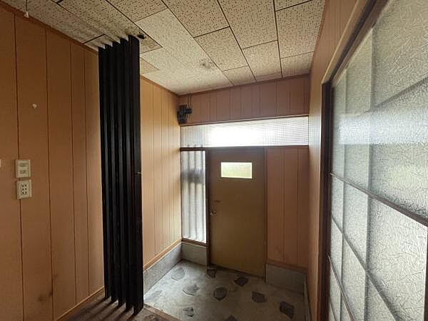 玄関ホール