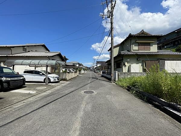 前面道路　西～東