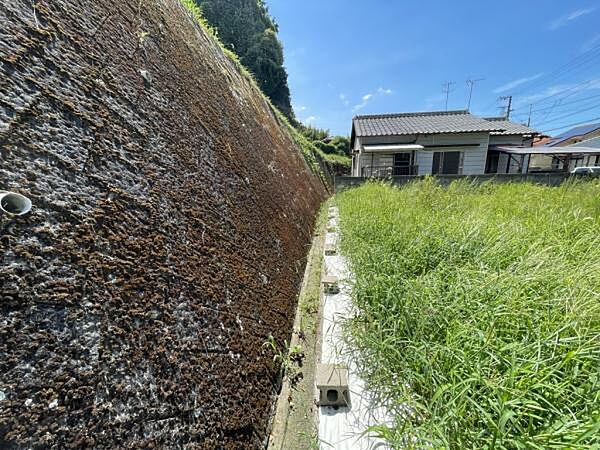 隣地境界　南側