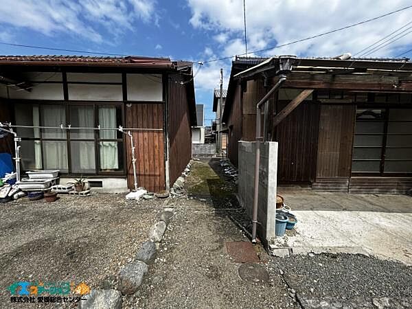 南側道路からの西側境界