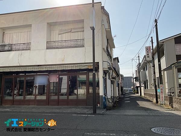 北側接道　東より