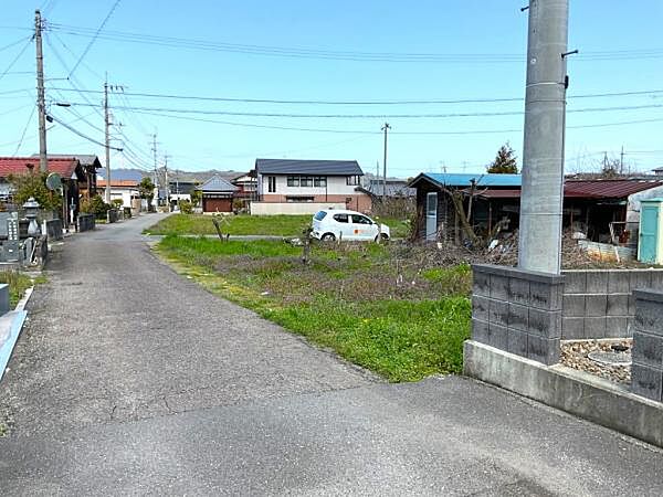 西側接道