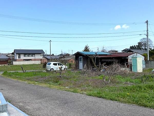 南西からの外観