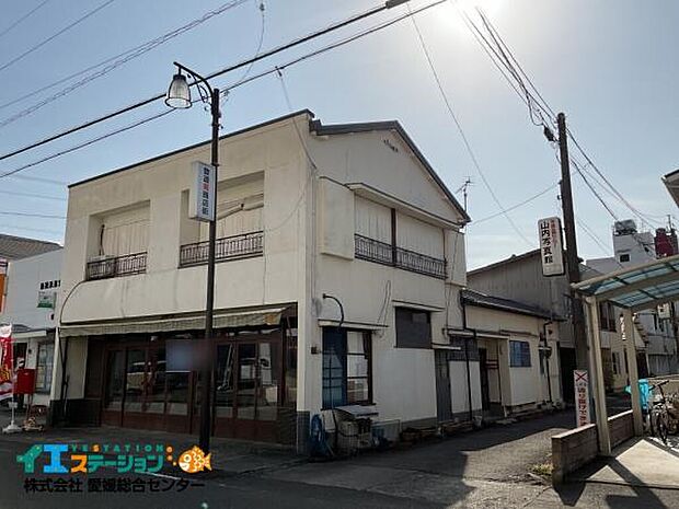 外観　北東より 現況（中古住宅）でのお引き渡しも可能です