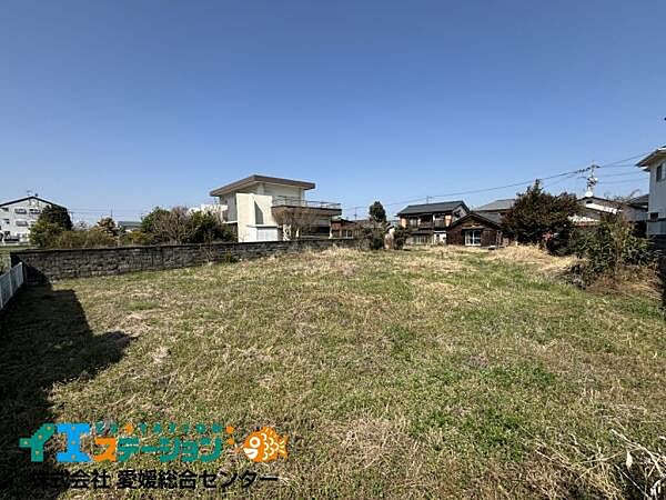 北西向き