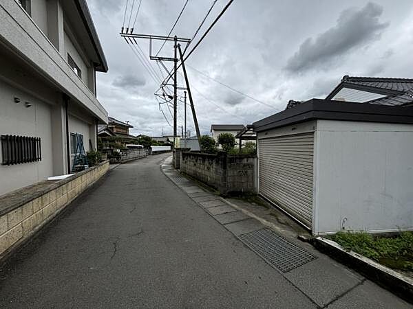 道路（西から）