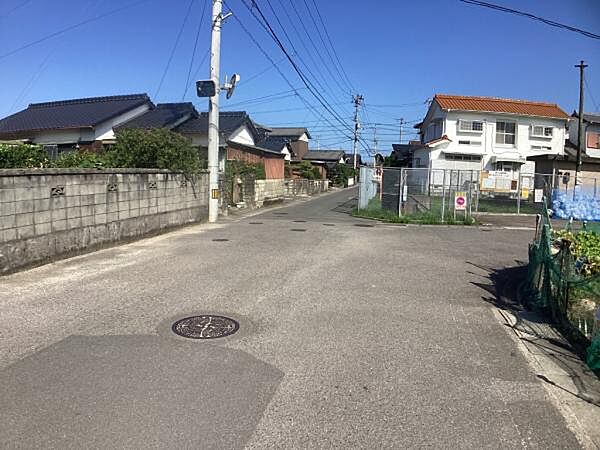 南側より