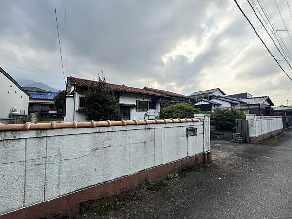 北東からの全景