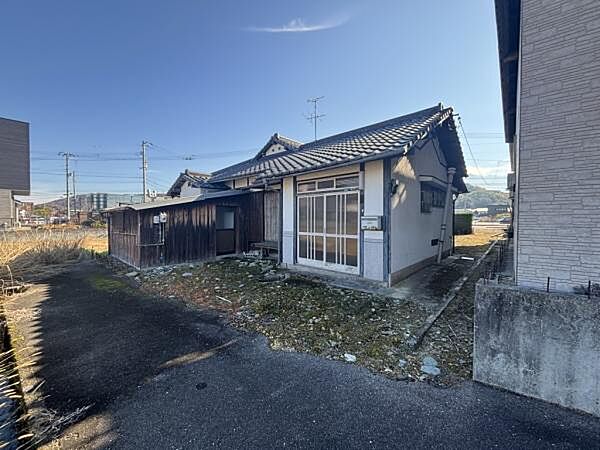 北から