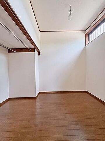 収納 嘉麻市鴨生