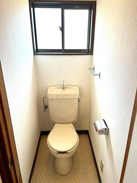 2Fにも嬉しいトイレ付です。