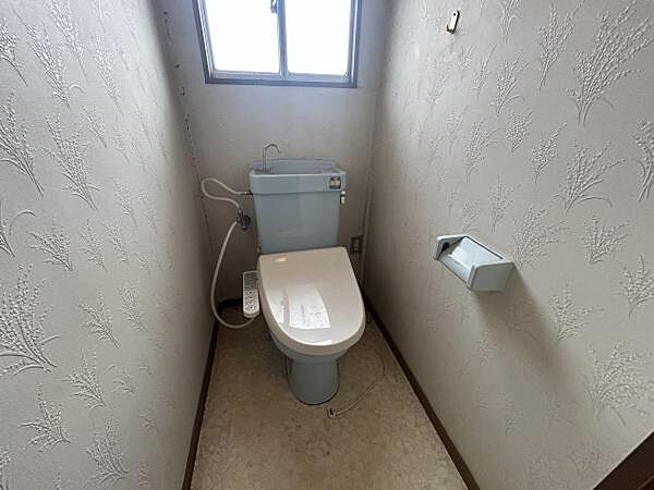 温水洗浄機能付きのトイレ