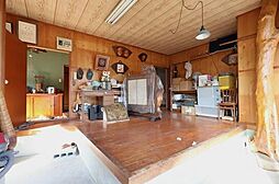 延岡市松原町1丁目 4DKの室内