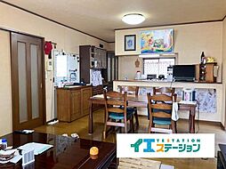 隼人町神宮3丁目208番14 5LDKのリビング/ダイニング