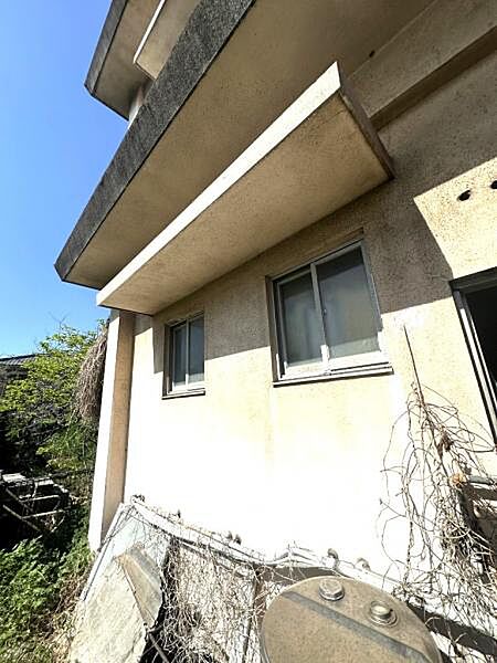 外観西側
