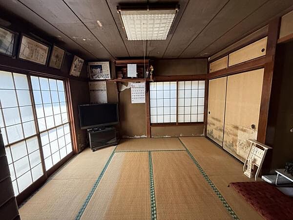 1階和室8畳