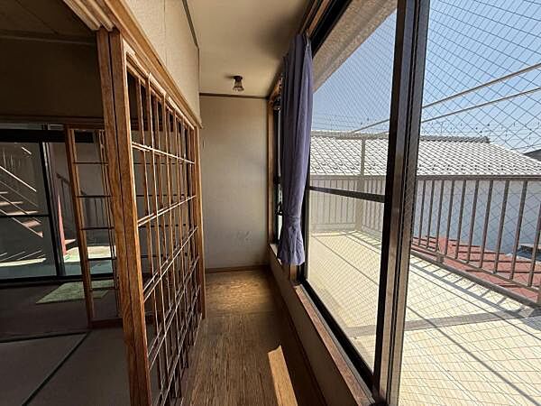風通しの良い廊下